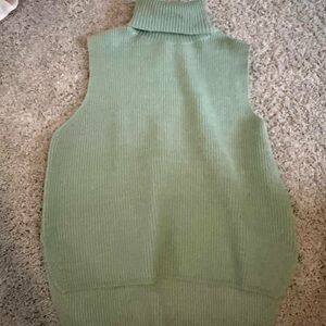 Double Zero Mint Sleeveless Turtleneck Sweater